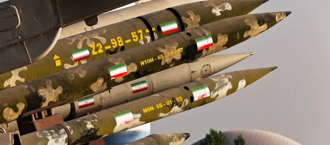 Κλιμάκωση: Το Ιράν τάχθηκε υπέρ της Αρμενίας και μετέφερε άρματα μάχης και πυροβολικό στα σύνορα με Αζερμπαϊτζάν